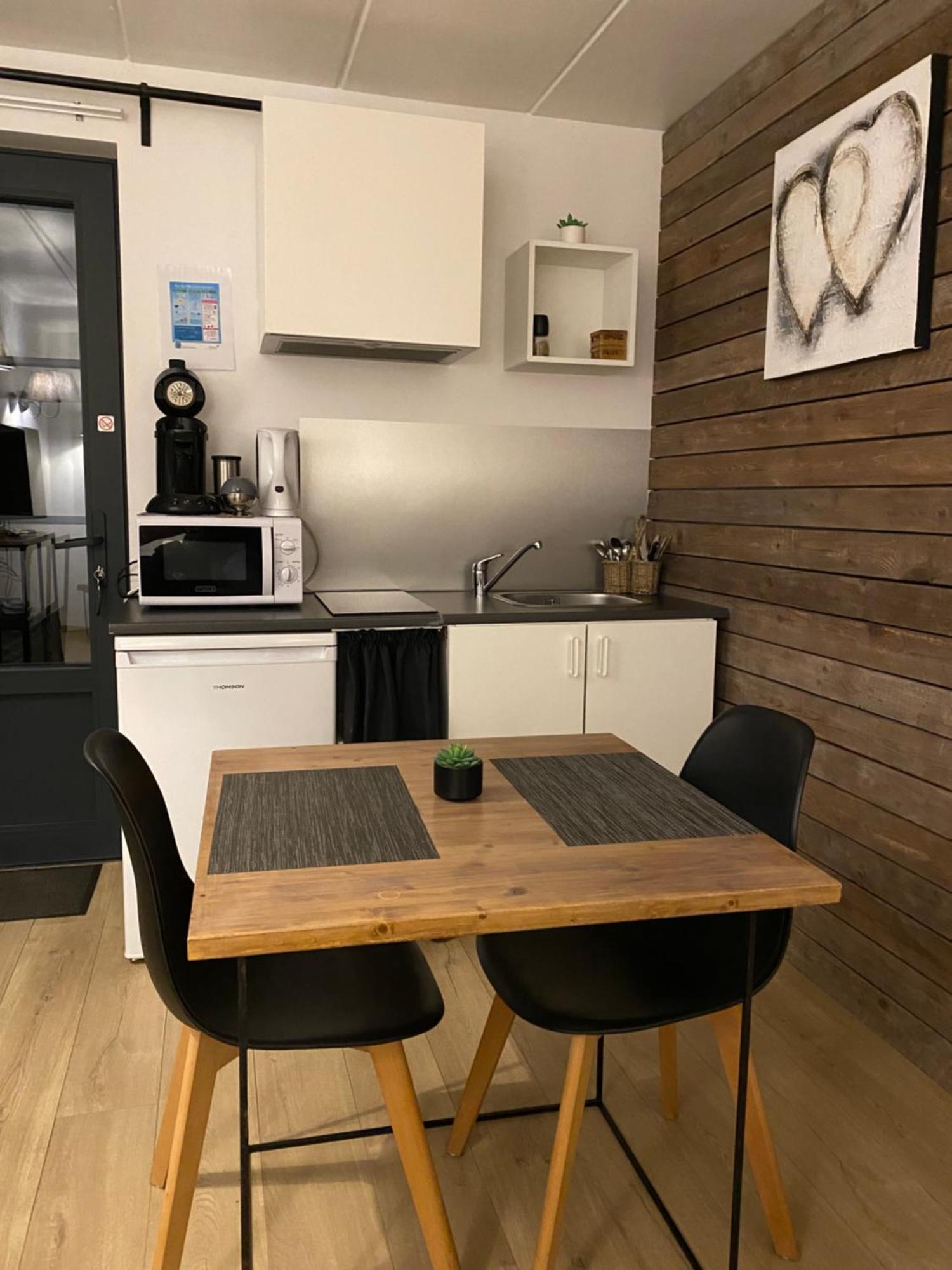 Le Petit Studio De L'Espace Bien Etre Libin Exteriör bild